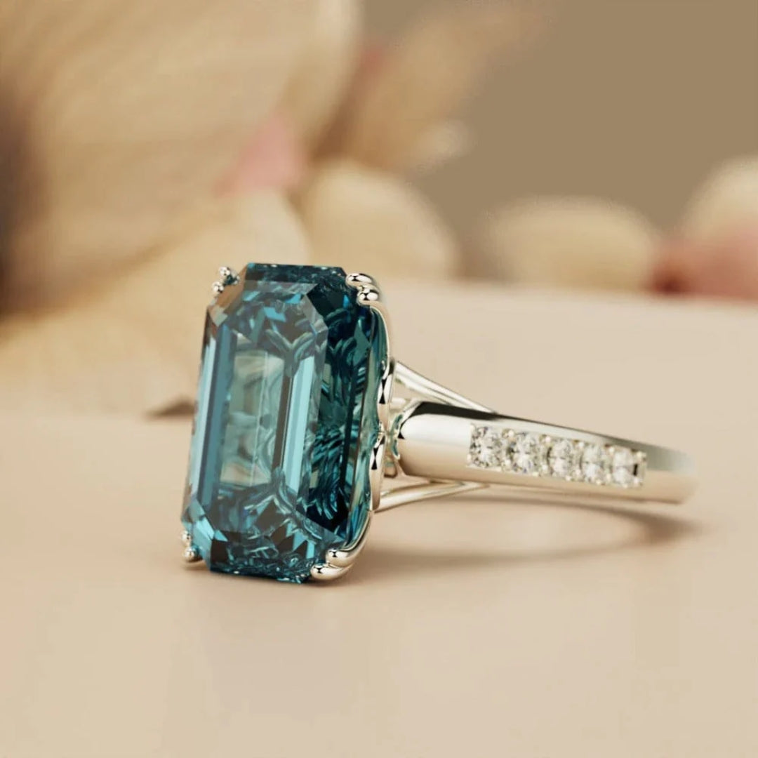 Exclusive Vintage Blue Crystal Ring