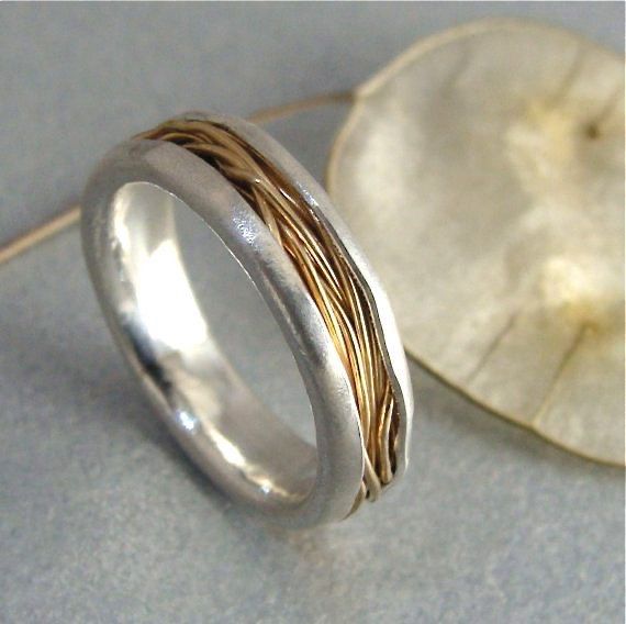 Gold Fine Threads Silvered Ring