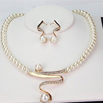 Natural Pearl Necklace & Earring Set