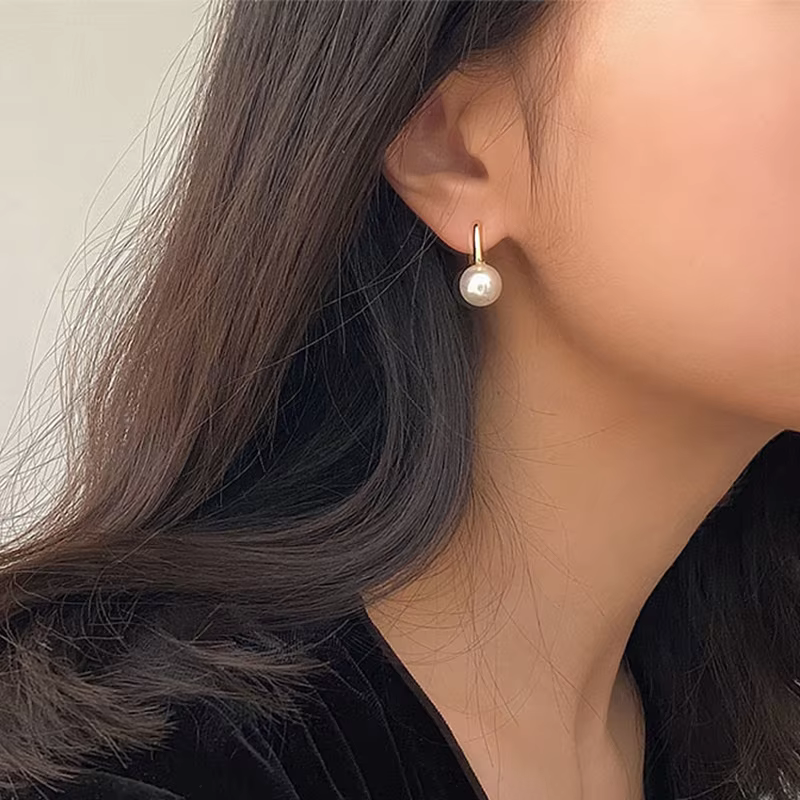 Classic Pearl Drop Earrings