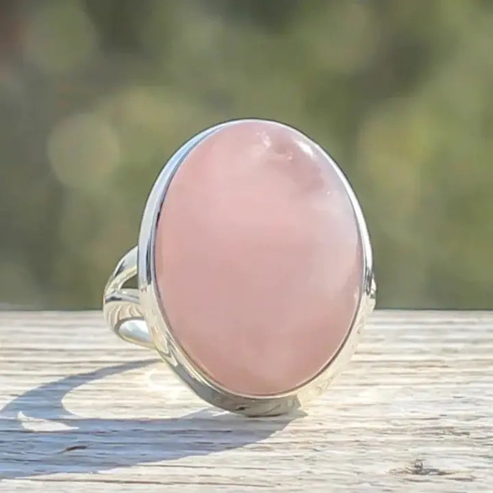 Elegant Rose Quartz Silver Ring