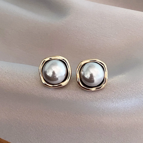 Elegant Timeless Pearl Earrings