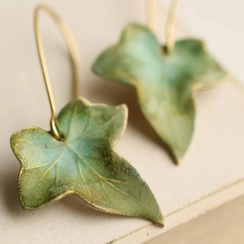 Elegance Vintage Leaf Earrings